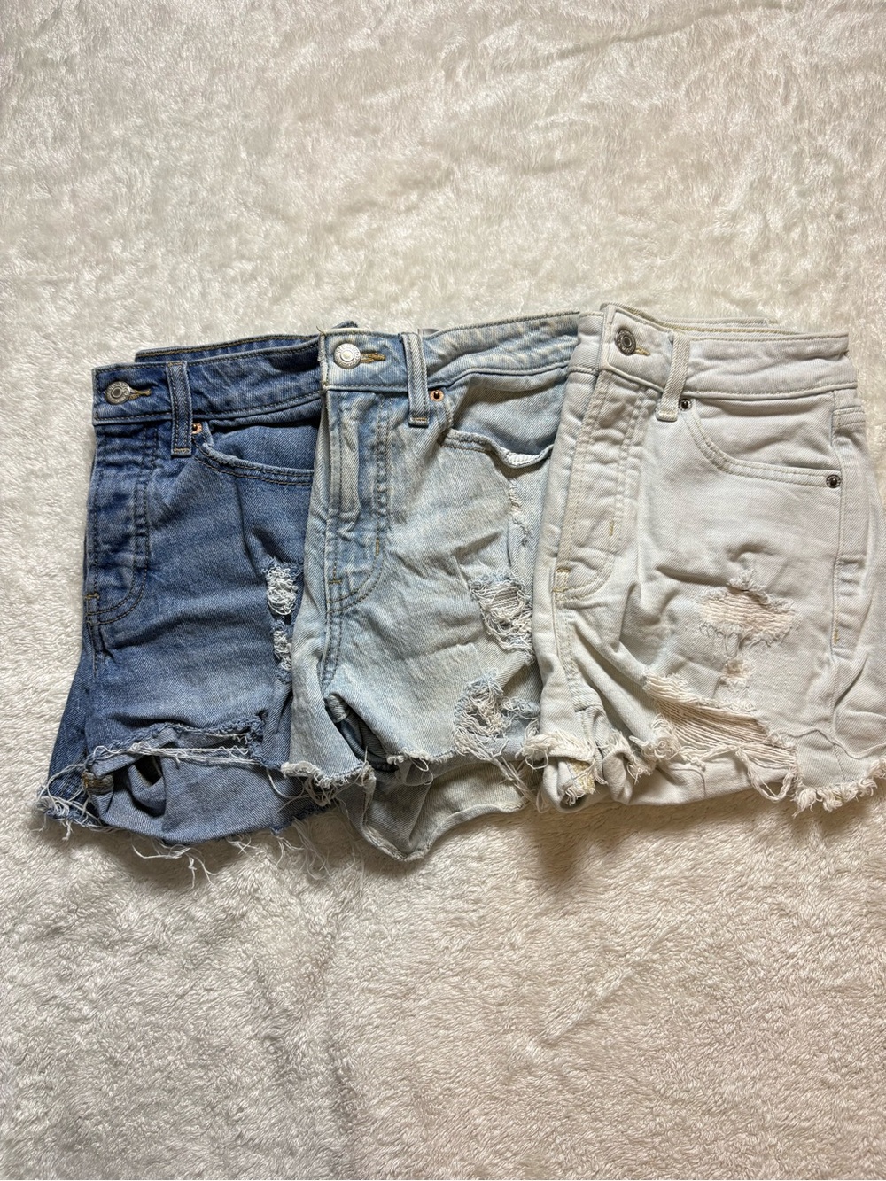 Old Navy High Rise OG Straight 3” Distressed Denim Shorts